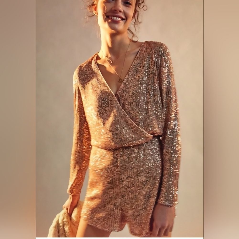NWT Anthropologie Raga Alyce Sequined Romper in Rose Gold Size XS